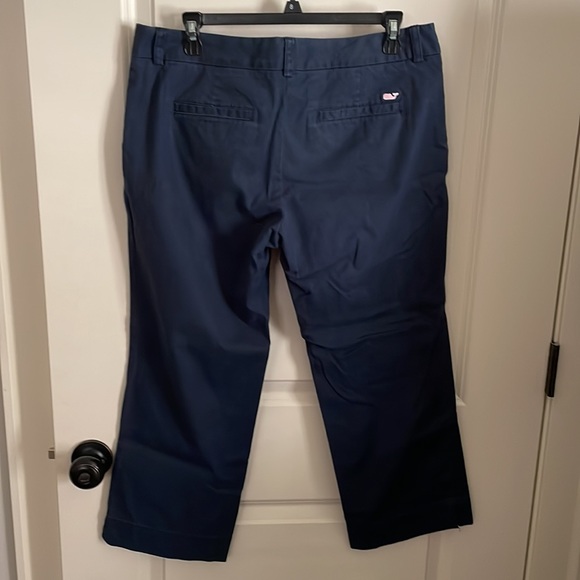 Vineyard Vines Cape Fit Capri, size 10 - Picture 3 of 3